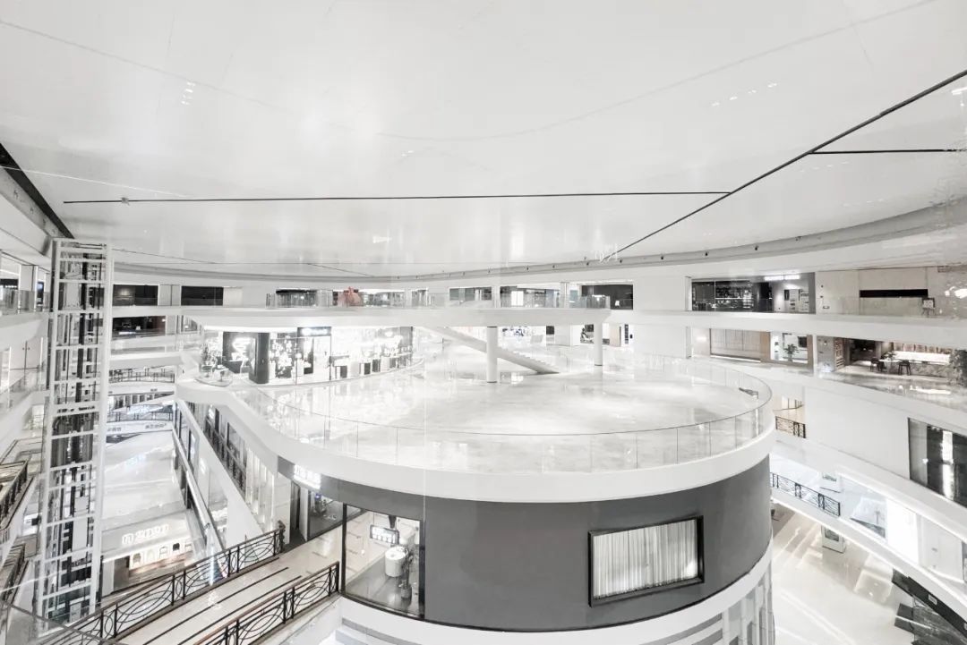 LOUVRE PROVIDES FULL-CASE CUSTOMIZATION SERVICES, ONE-STOP UNLOCKING COUNTLESS LIFESTYLES